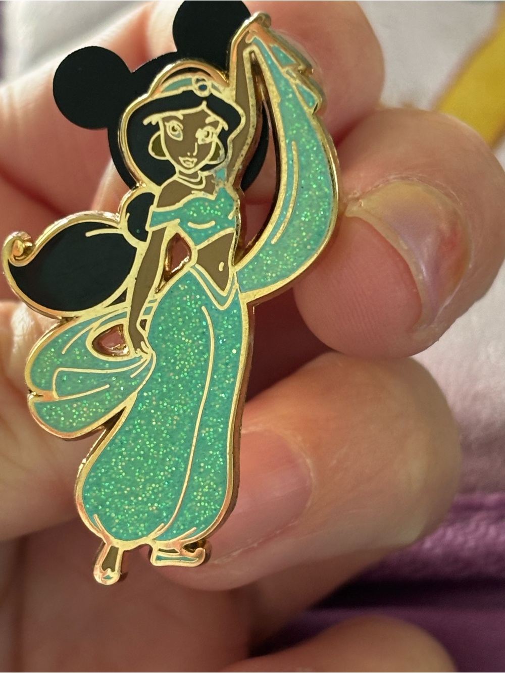 Jasmen pin